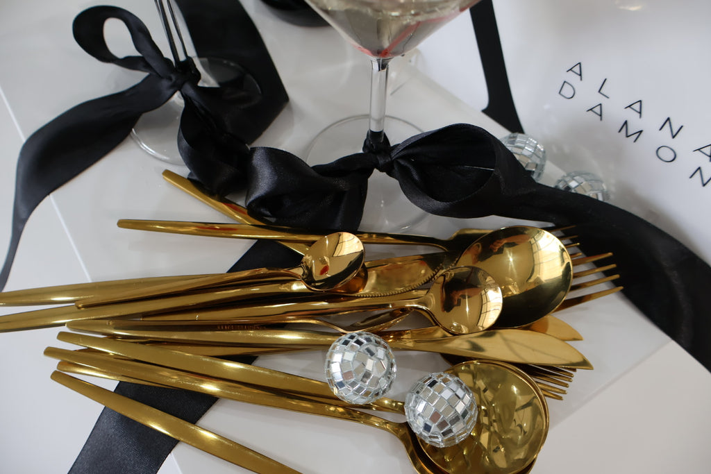 GOLD CUTLERY